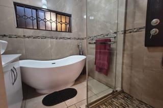 3 Bedroom Property for Sale in Oos Einde North West